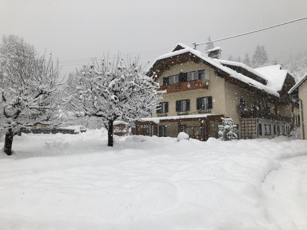 Gaestehaus Rader Weissbriach Bagian luar foto
